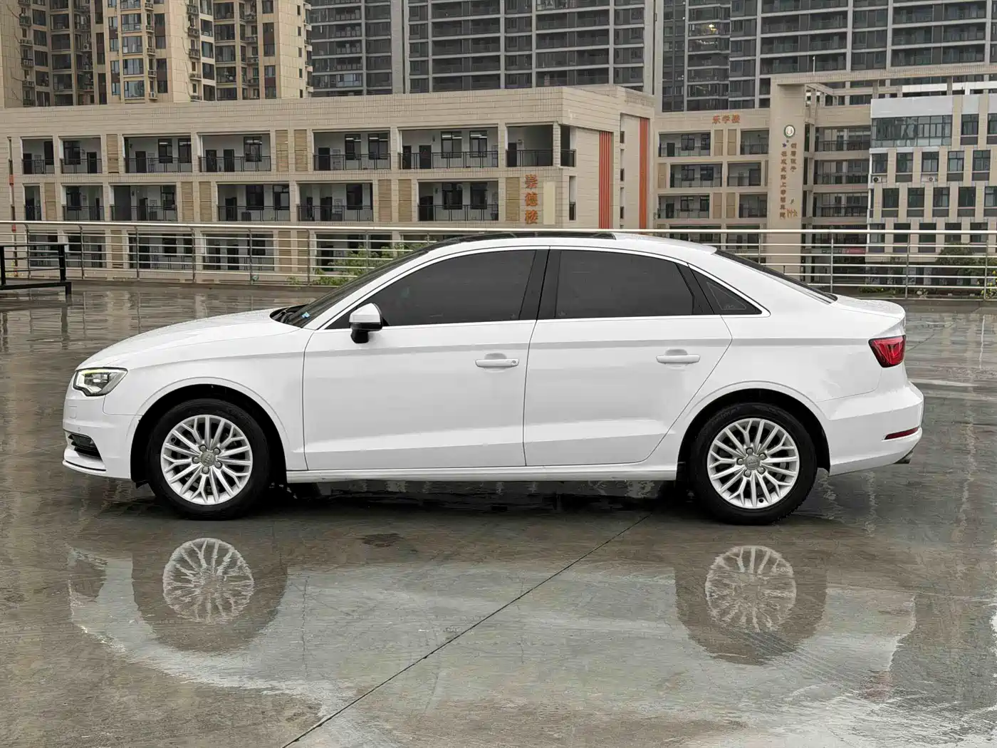 Audi A3 2016 Limousine 35 TFSI Leadership фото 6
