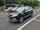 Фото 2 - Geely Atlas