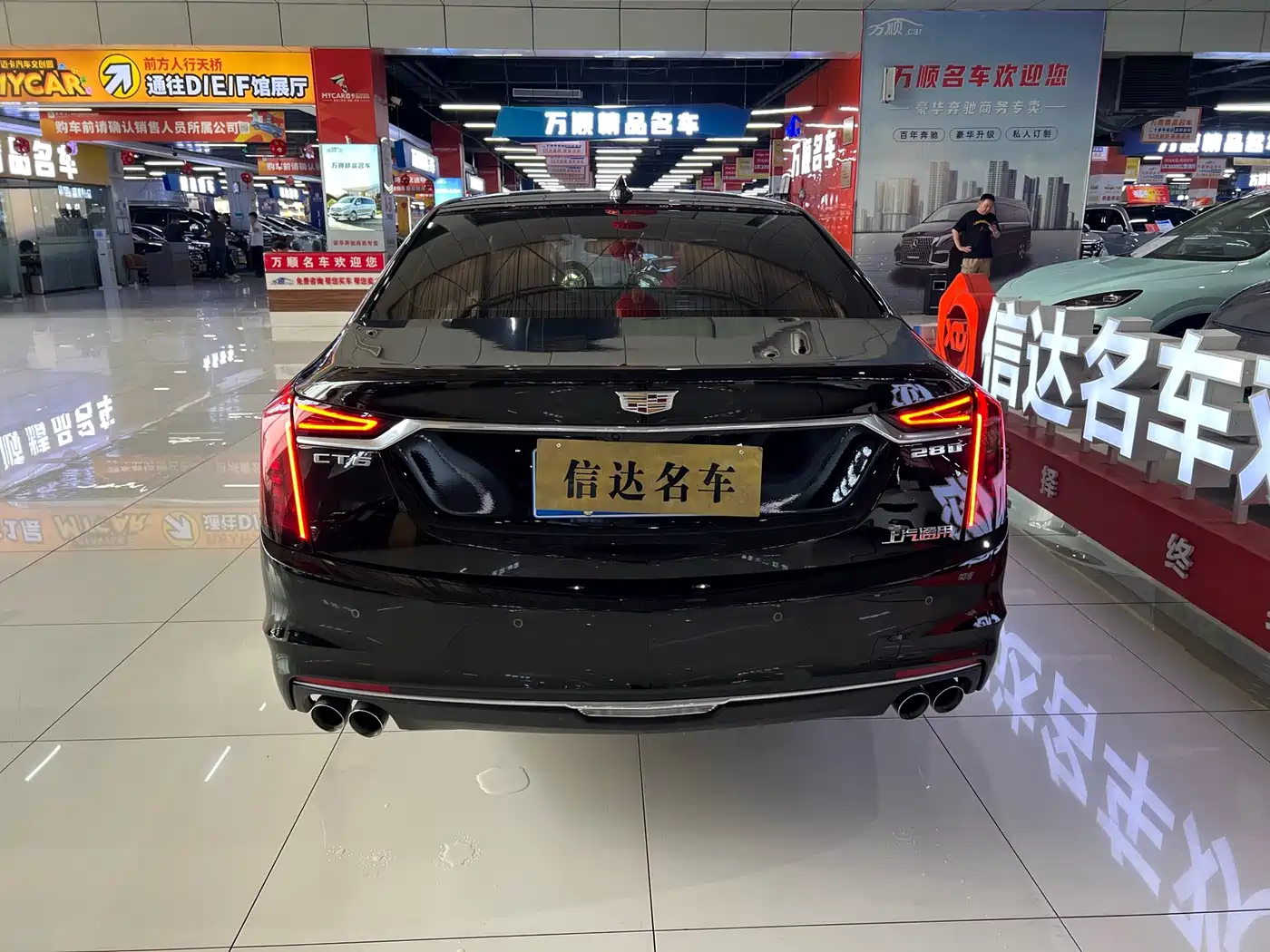 CADILLAC CT6