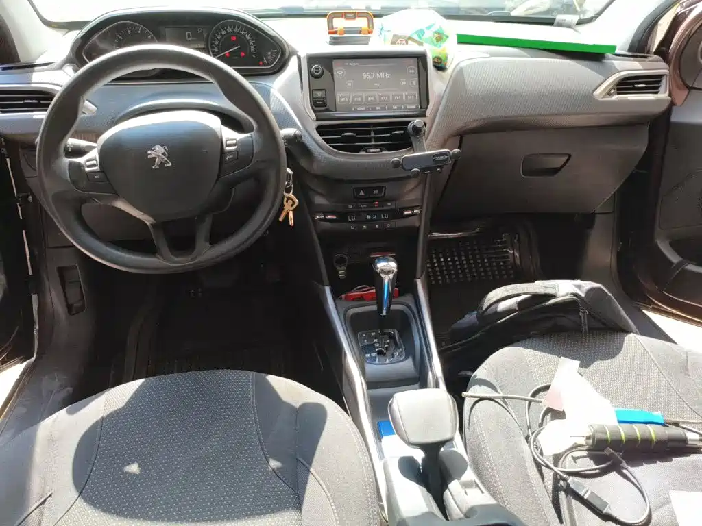 Peugeot 2008 2016 2014 1.6L Automatic Fashion Edition