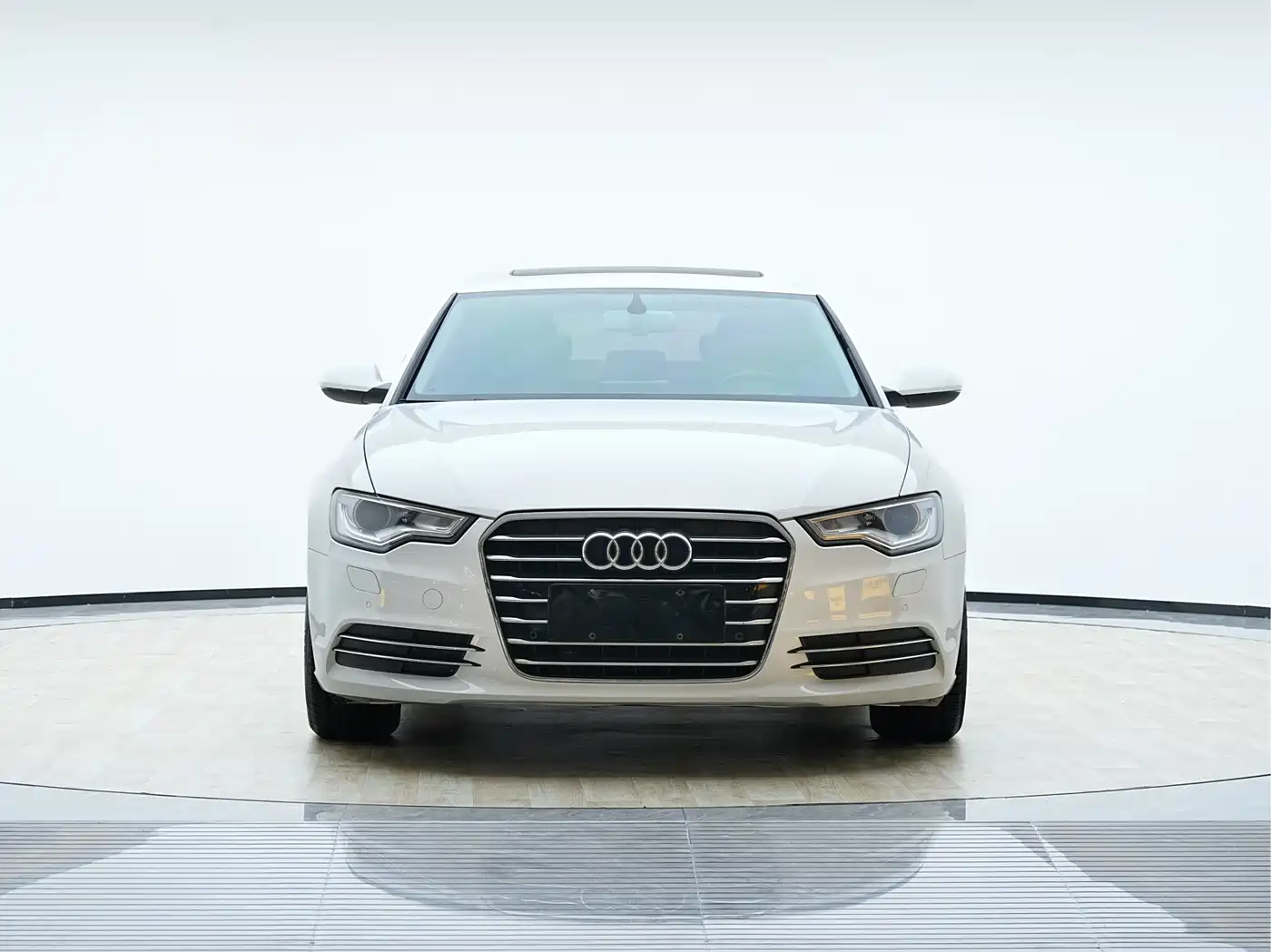 Audi A6L 2014 30 FSI Comfort фото 2