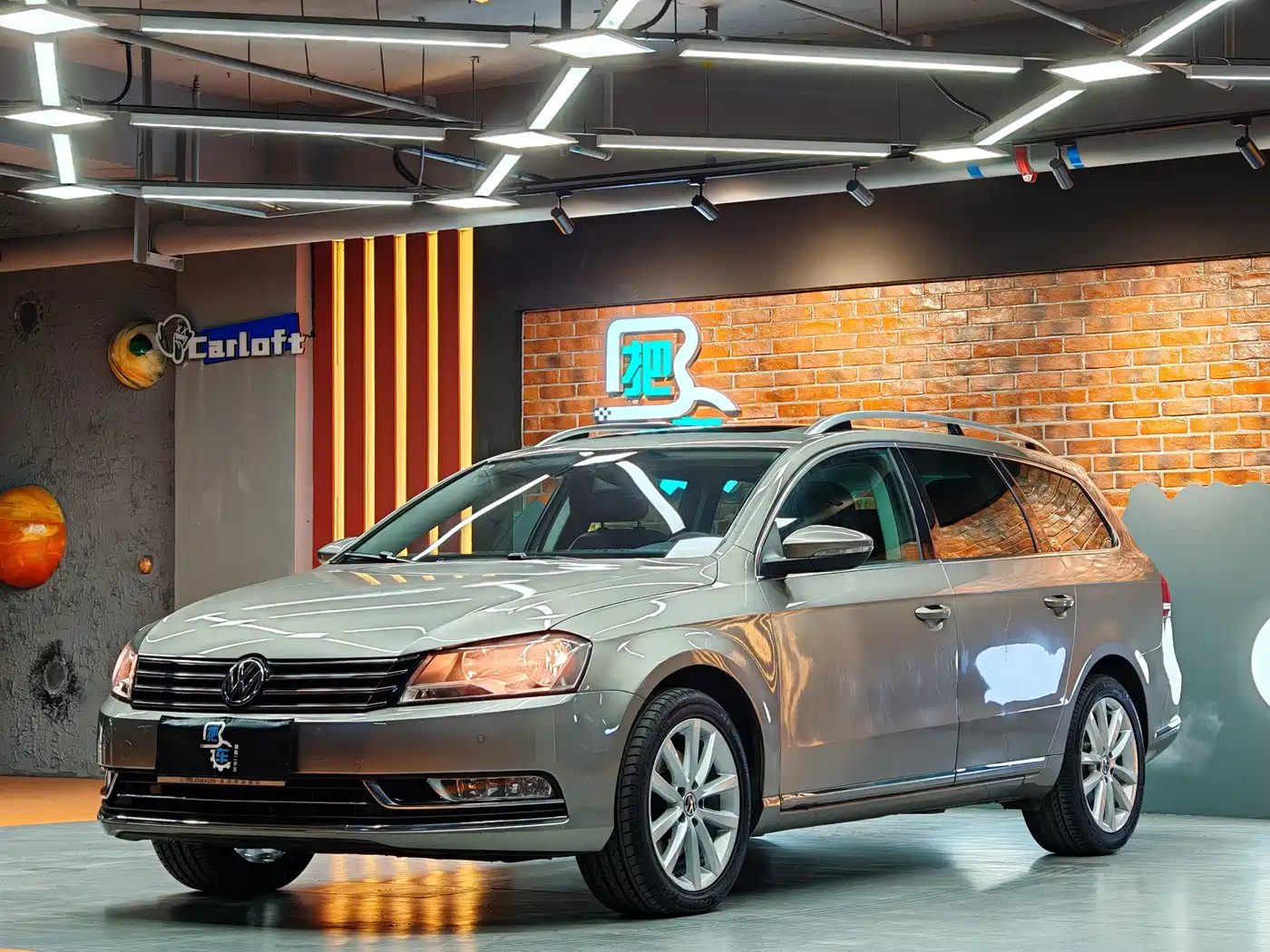 Volkswagen Magotan (Import) 2012 Wagon 2.0TSI Comfort фото 3