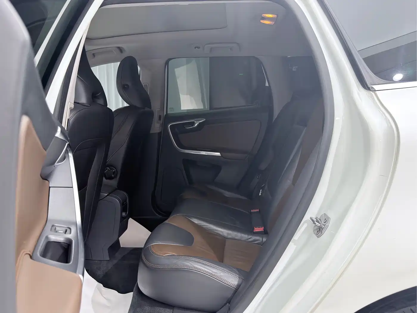 Volvo XC60 (Import) 2014 2014 Facelift T5 Elegance