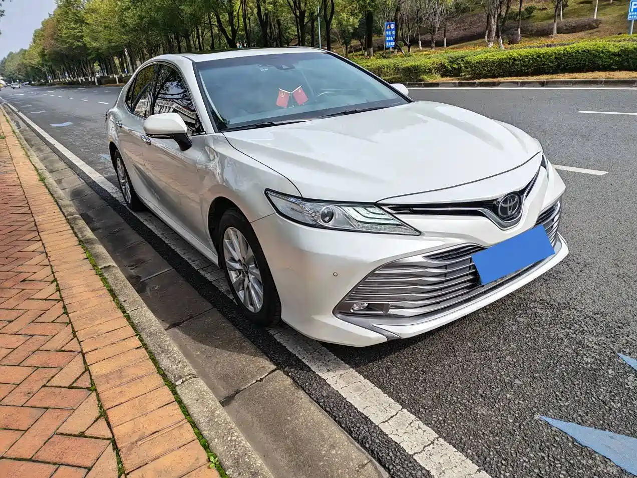 Toyota Camry 2019 2.0G Luxury (China V) фото 3