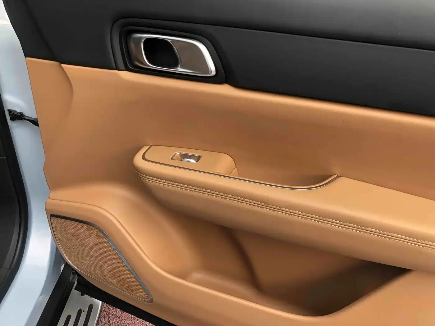 Фото 6 - Li Auto Li ONE
