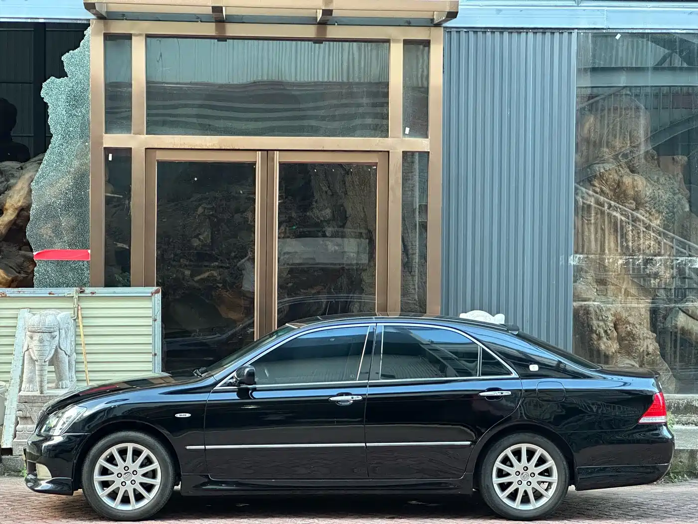 Toyota Crown 2005 Model 3.0L Royal Saloon G фото 8