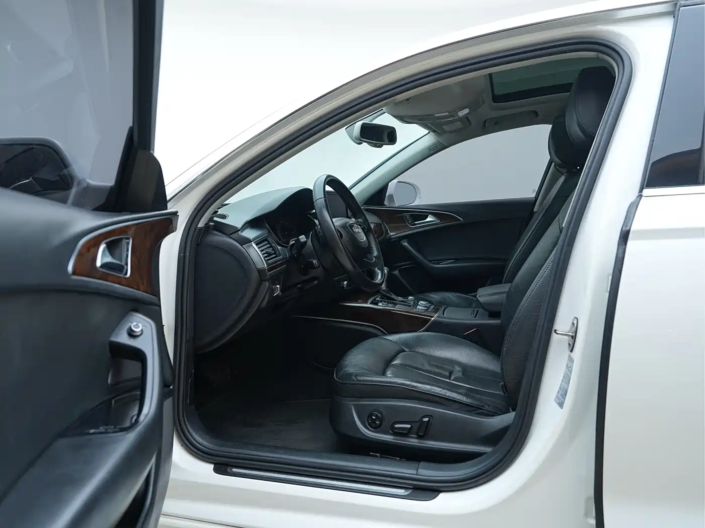 Audi A6L 2014 30 FSI Comfort фото 9