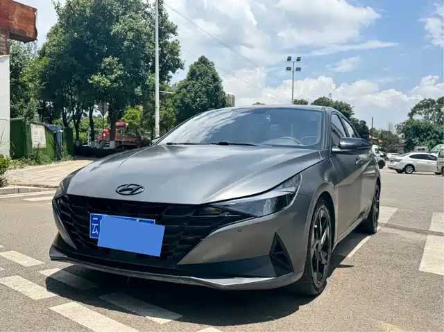 Hyundai Elantra 2022 1.5L CVT 20th Anniversary Edition