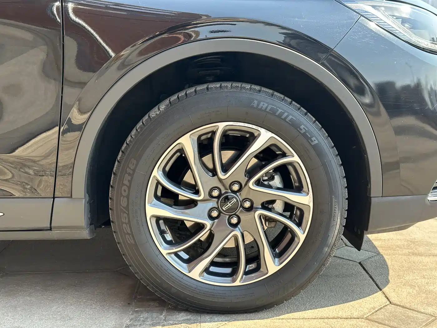 LINCOLN ADVENTURER