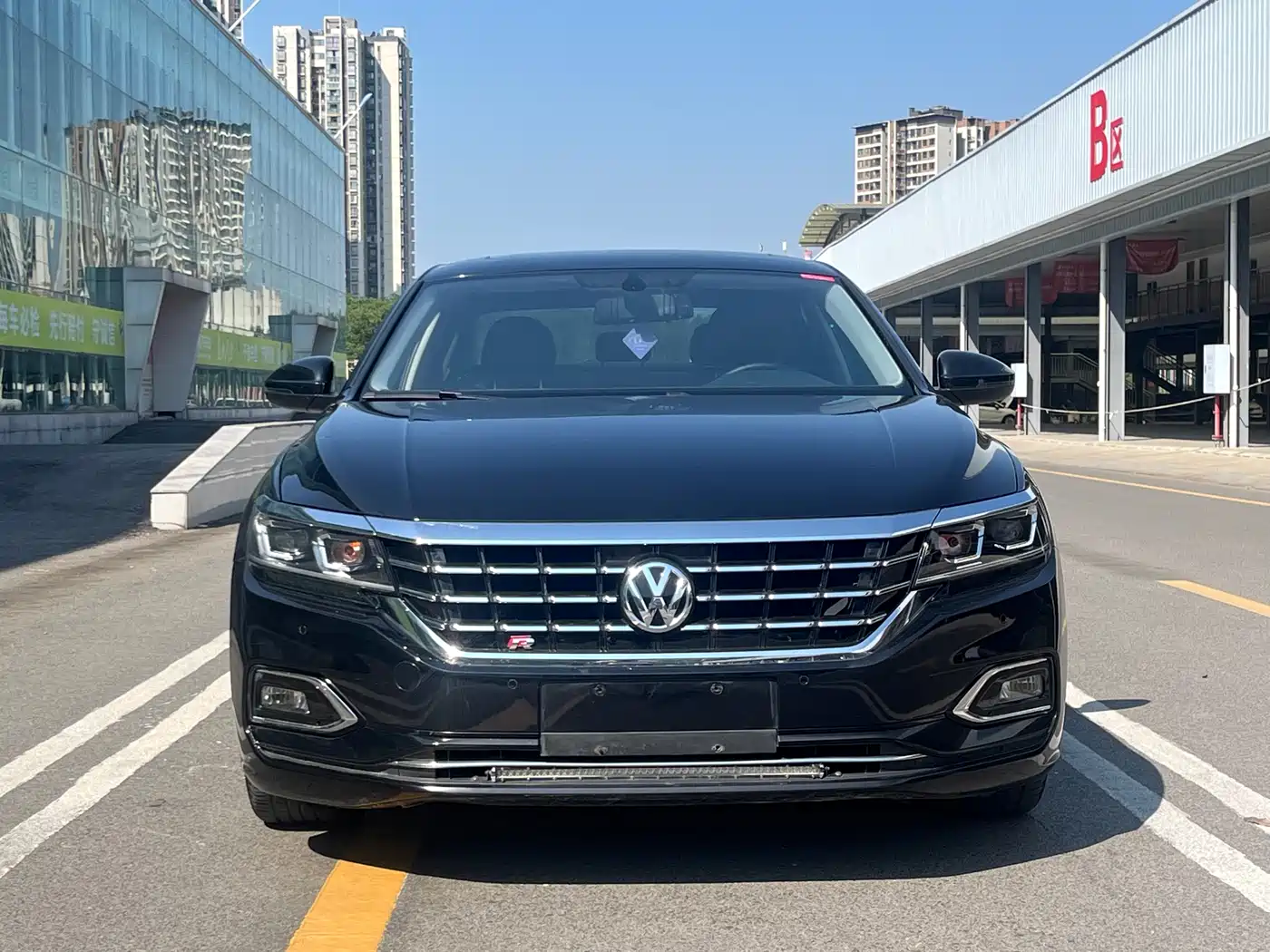 Volkswagen Passat 2019 330TSI Elite Version China VI фото 2