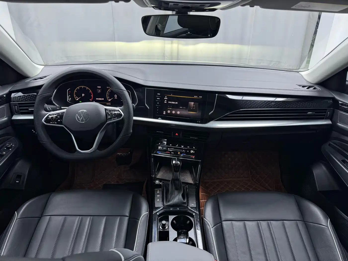 Volkswagen Passat 2023 330TSI Elite Edition фото 9