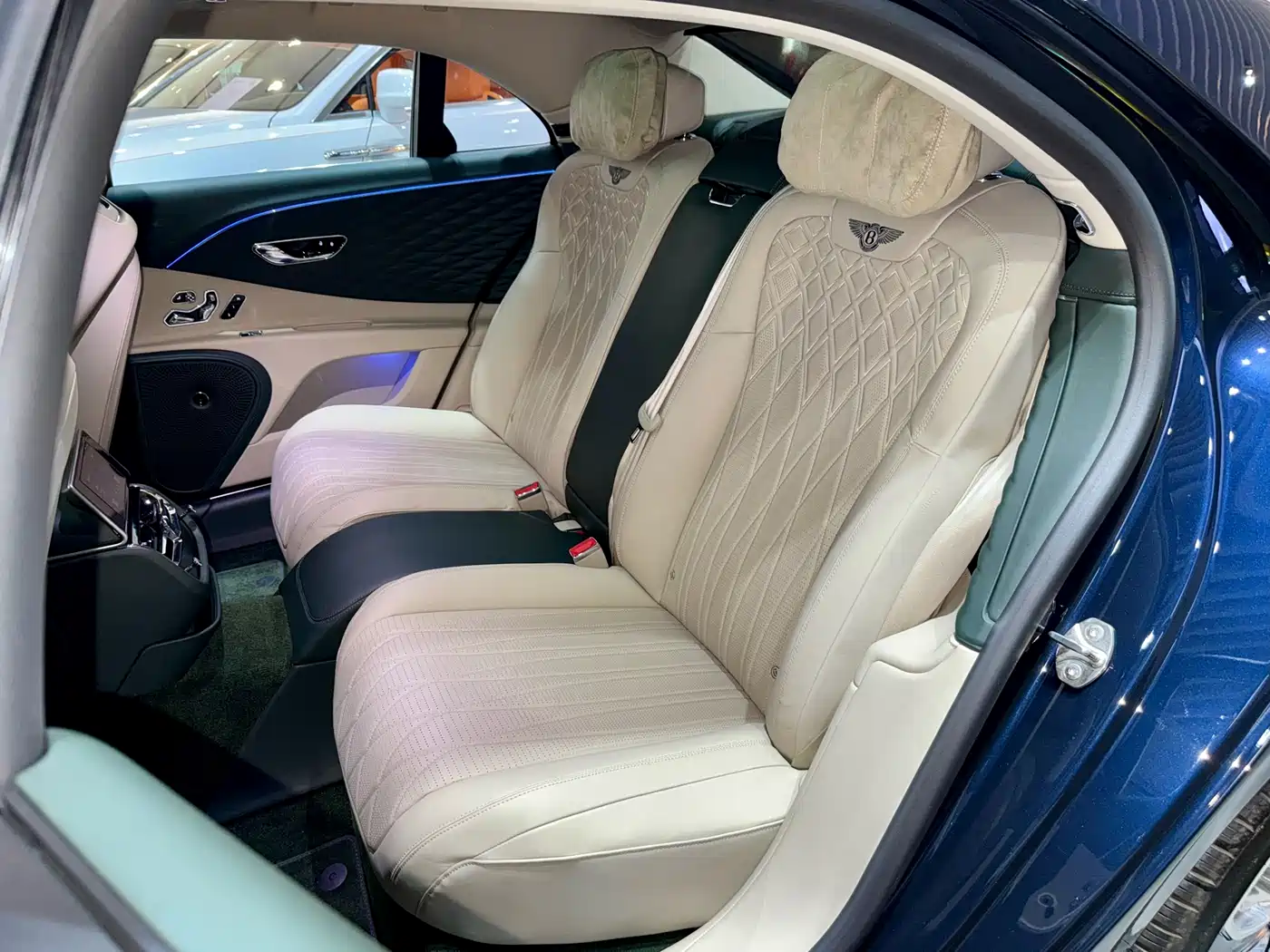 Bentley Flying Spur 2024 2021 4.0T V8 Standard Version