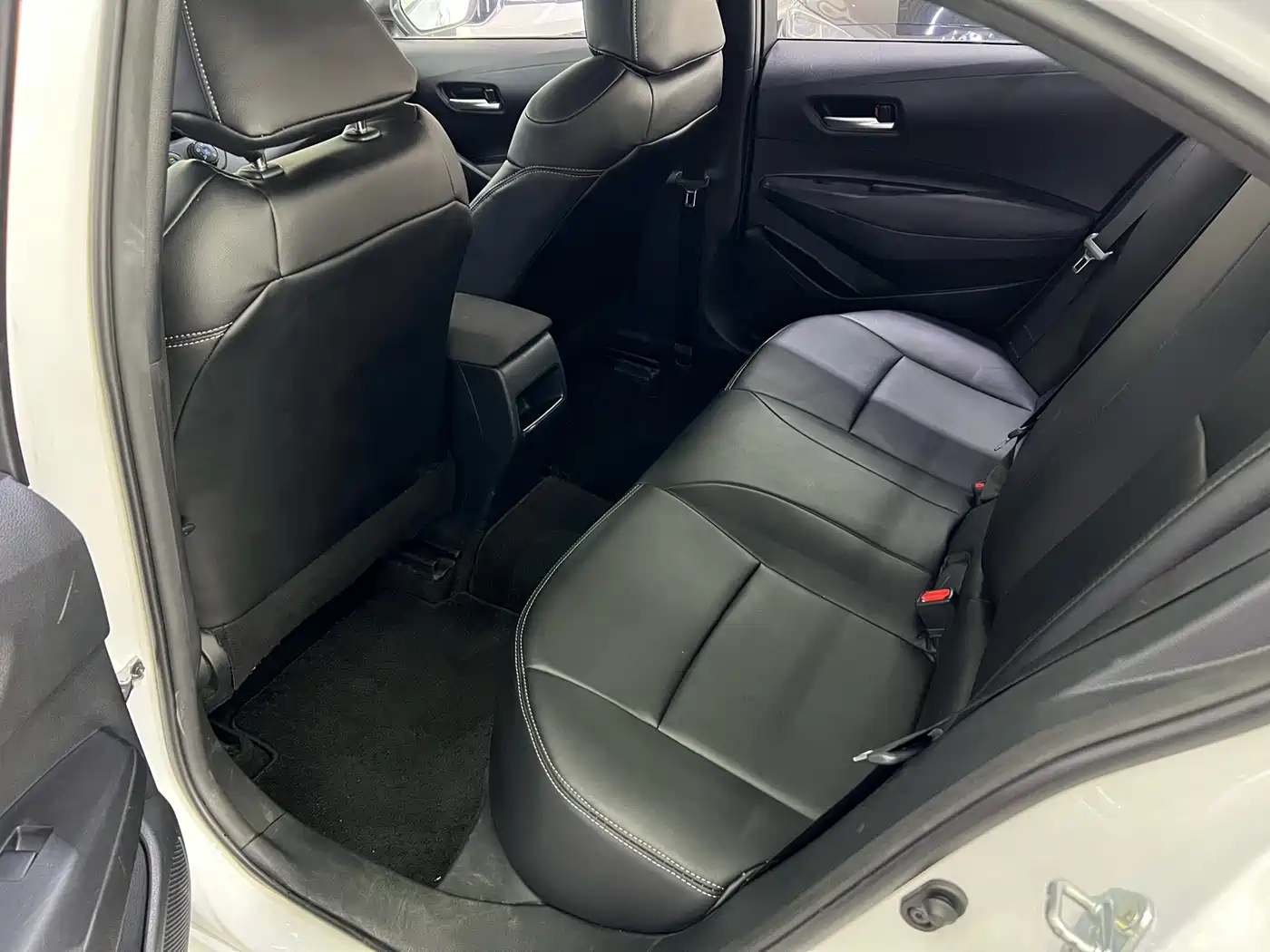 Toyota Corolla 2021 1.2T S-CVT Elite Edition фото 10