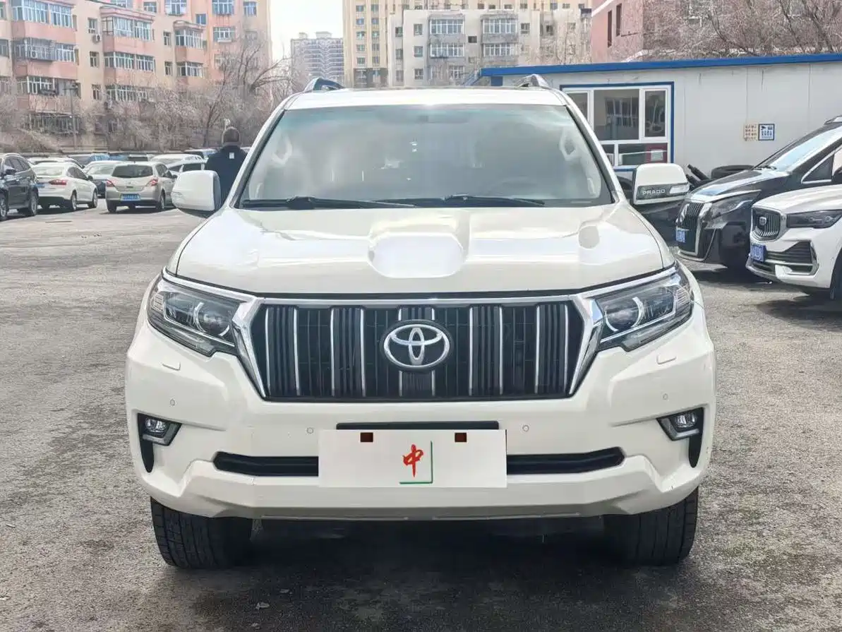 TOYOTA PRADO
