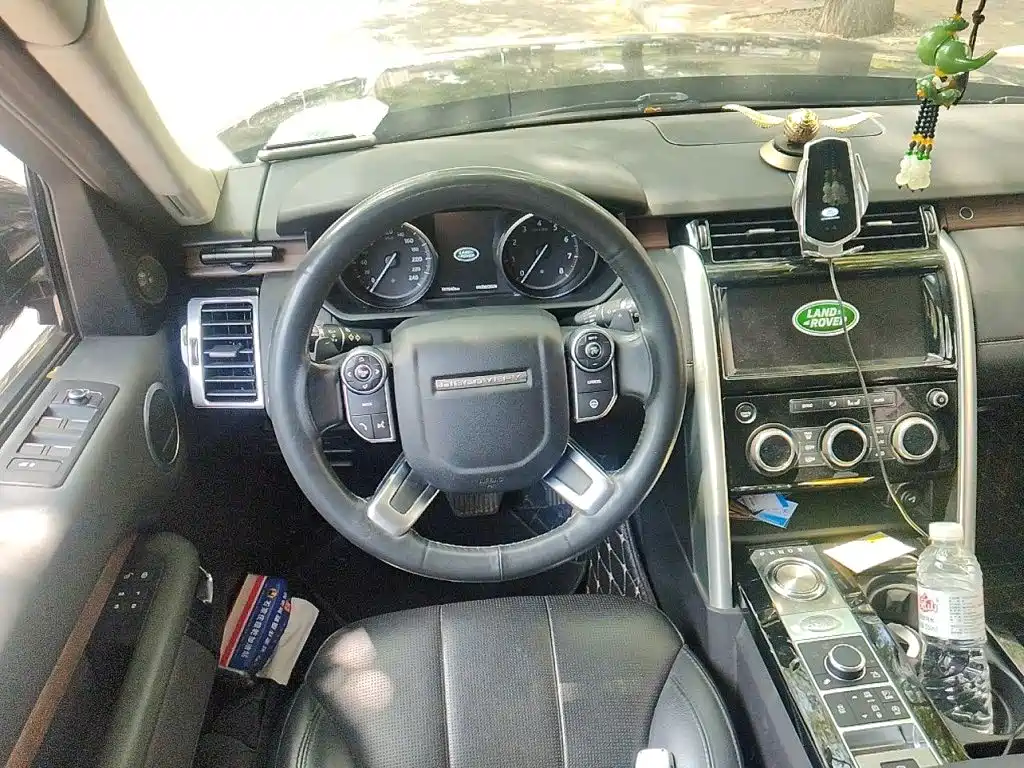 Фото 11 - Land Rover Discovery