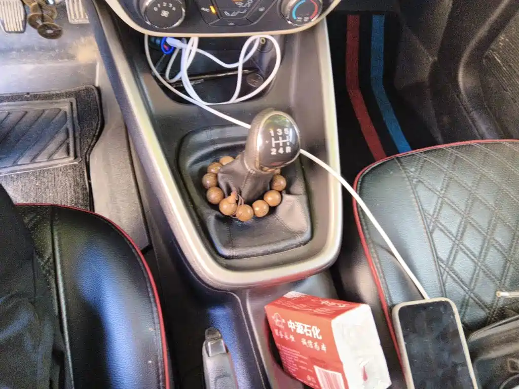 Photo 10 - Ford Escort