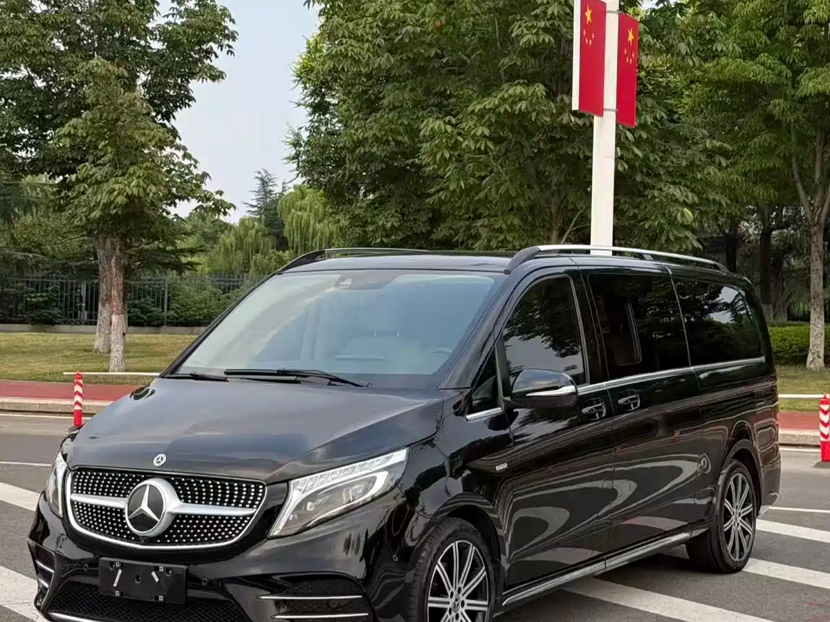 Mercedes-Benz Mercedes-Benz V-Class 2022 V 260 L Long Wheelbase Luxury Edition
