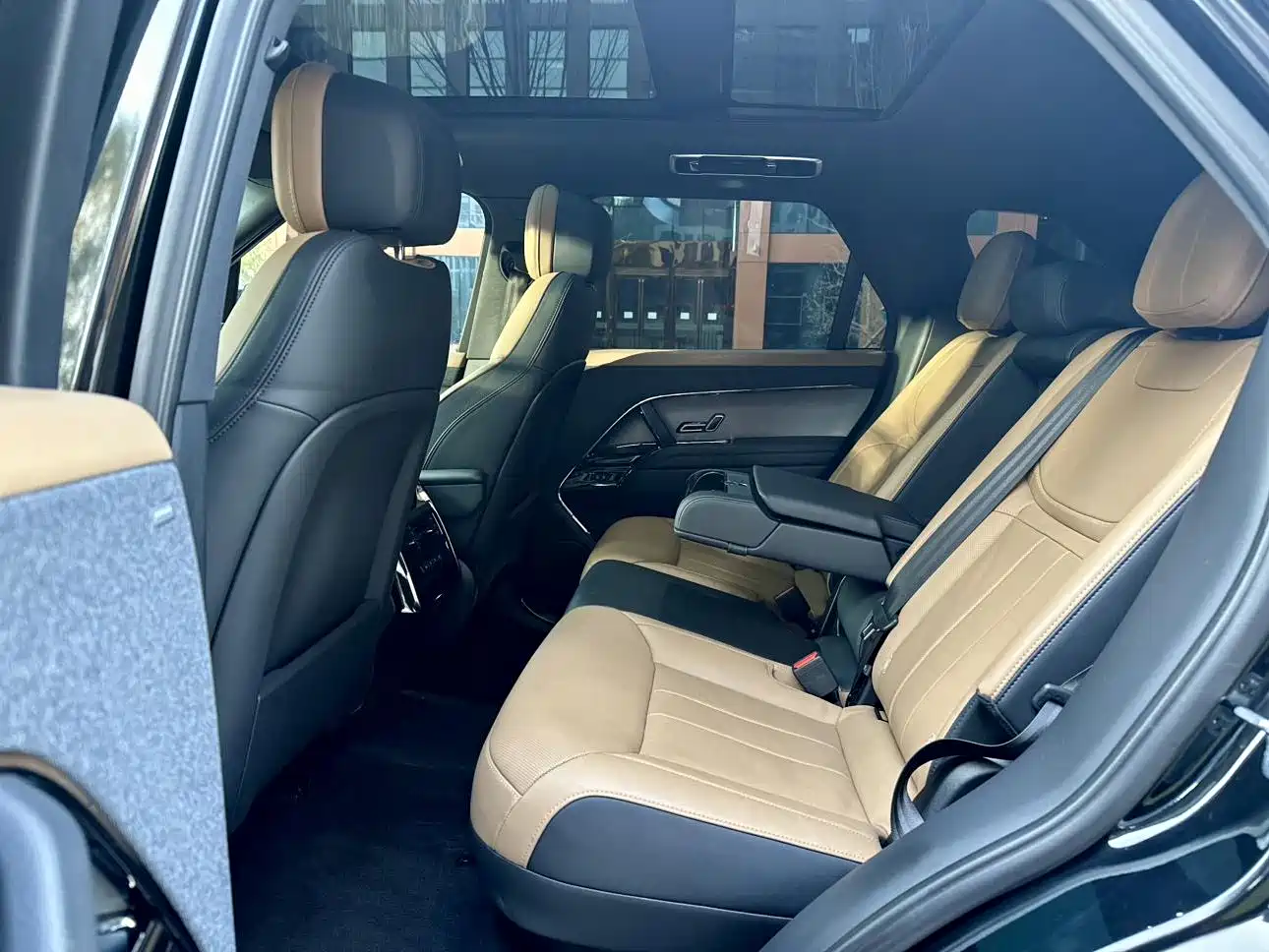 Land Rover Range Rover Sport 2023 400PS Dynamic SE фото 11