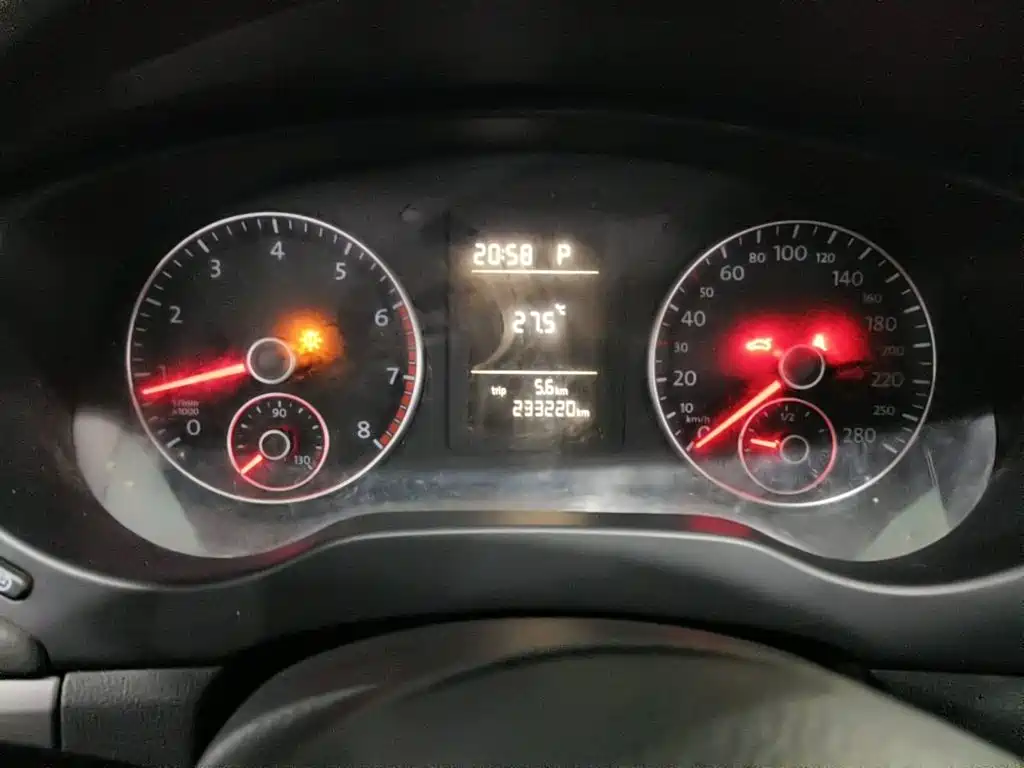 Фото 4 - Volkswagen Sagitar