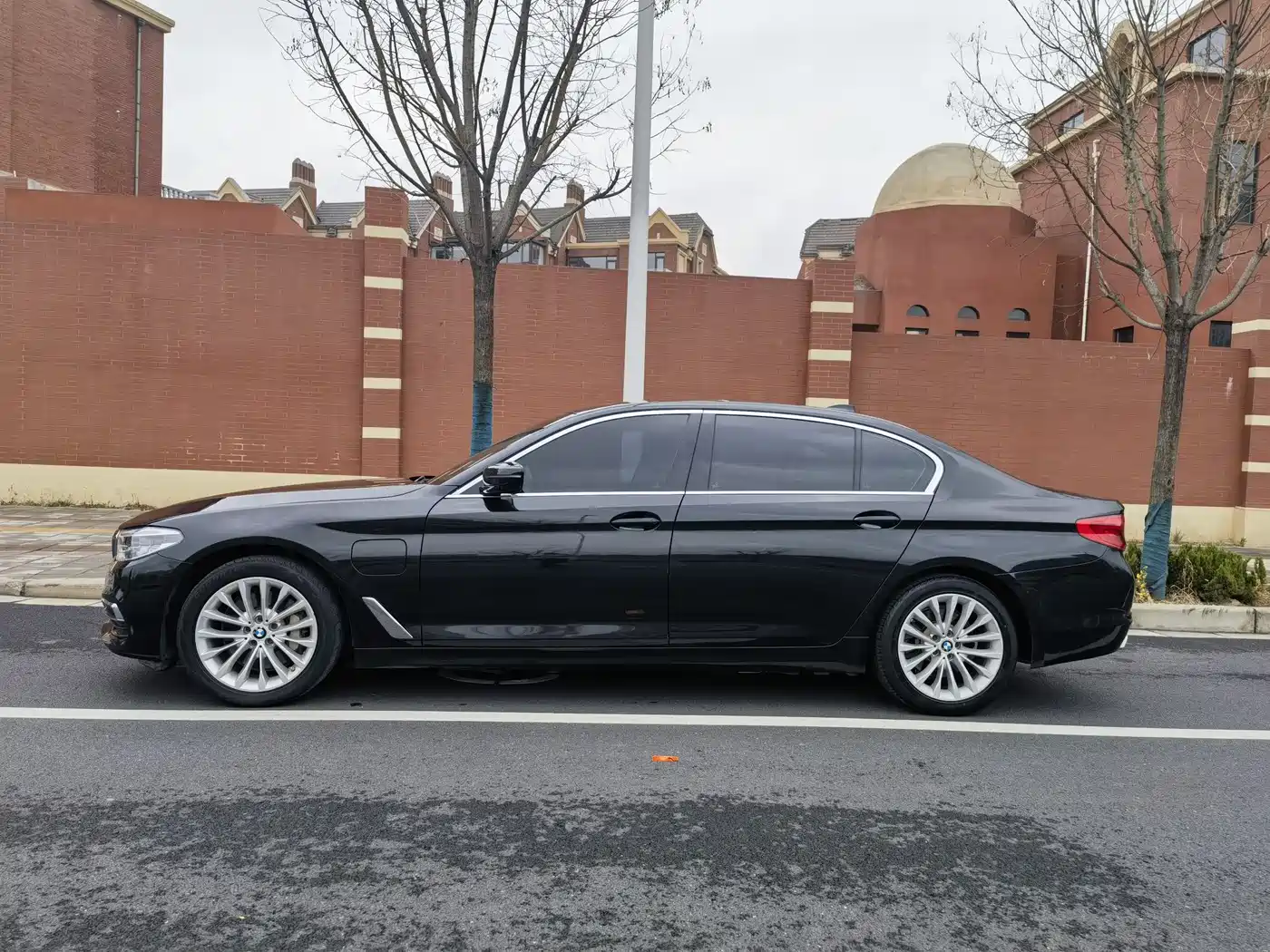 BMW 5 SERIES NEW ENERGY