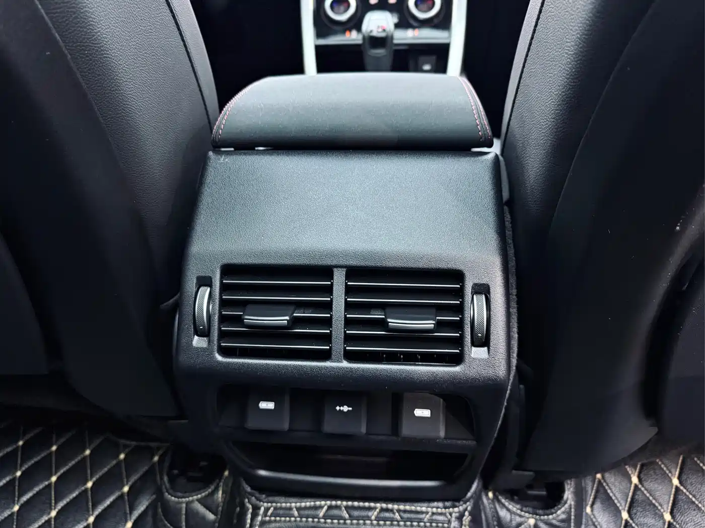 LAND ROVER DISCOVER SPORTS