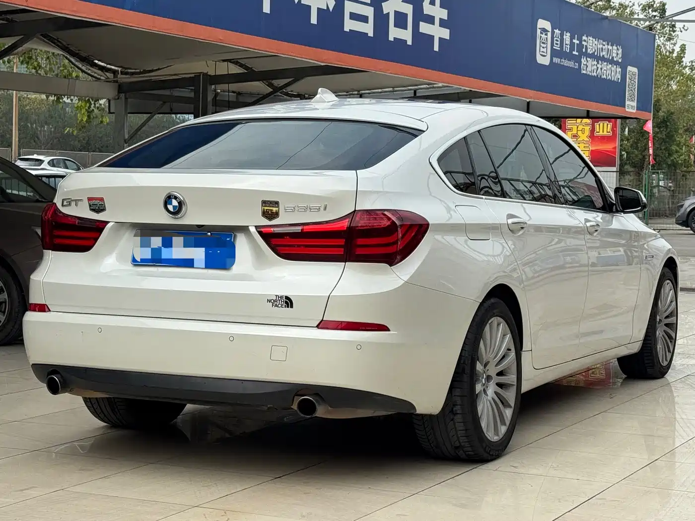 BMW 5 Series GT 2015 535i Leading фото 4