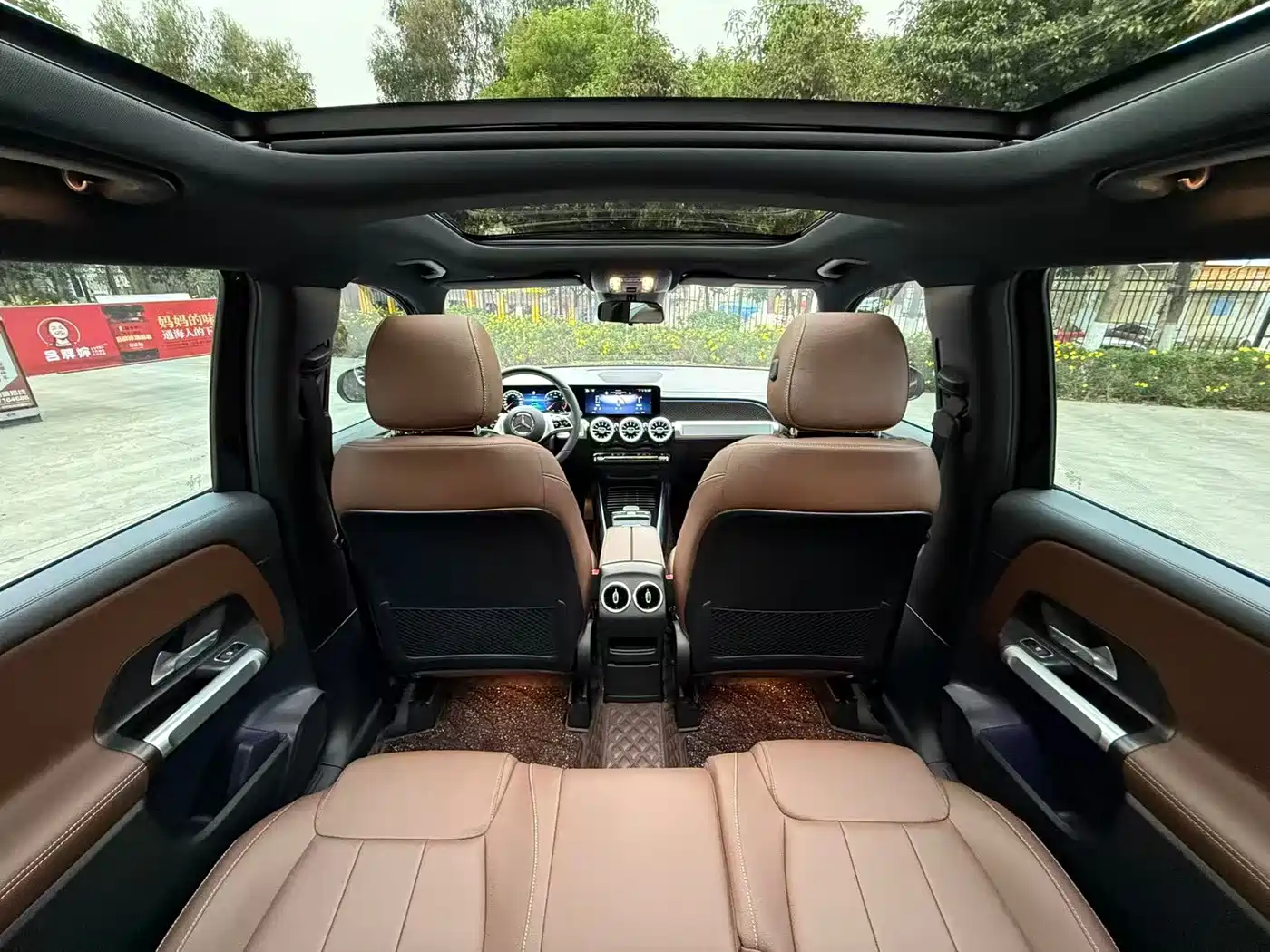 Mercedes-Benz GLB 2025 Model GLB 220 Fashion Style фото 24