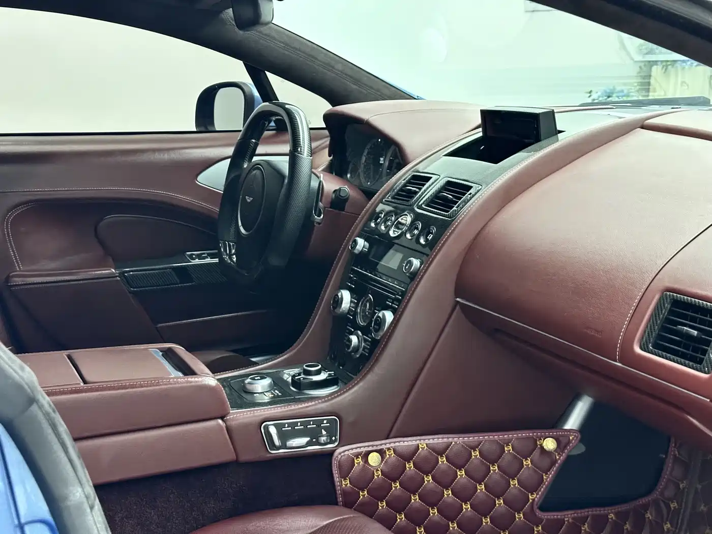 Aston Martin Rapide 2012 2010 6.0L