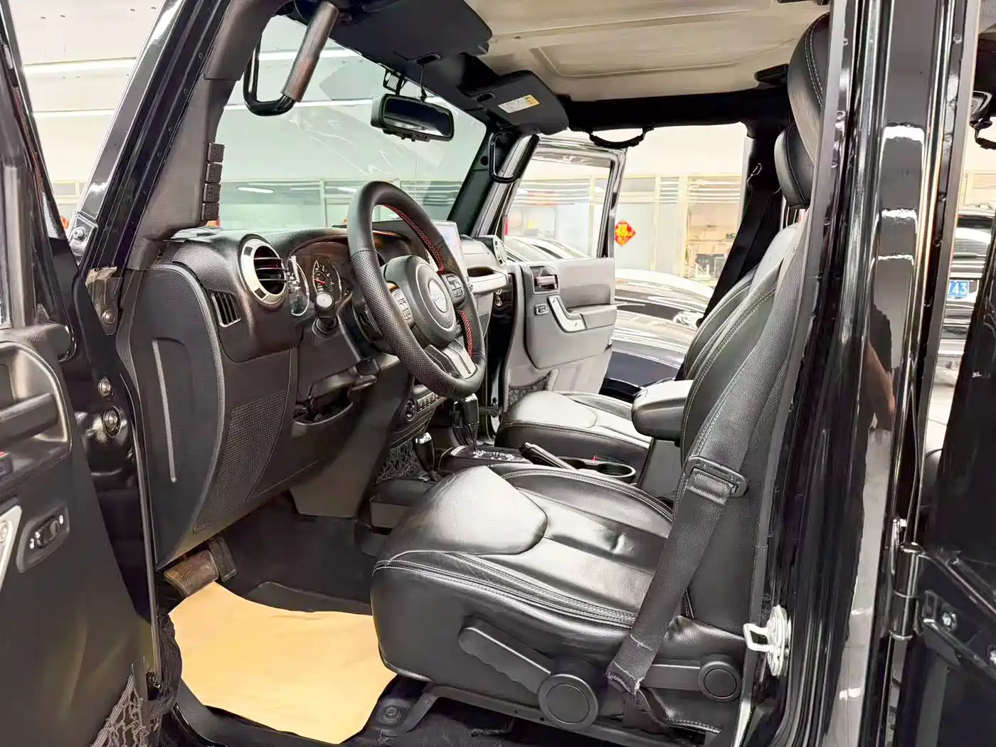 Фото 7 - Jeep Wrangler