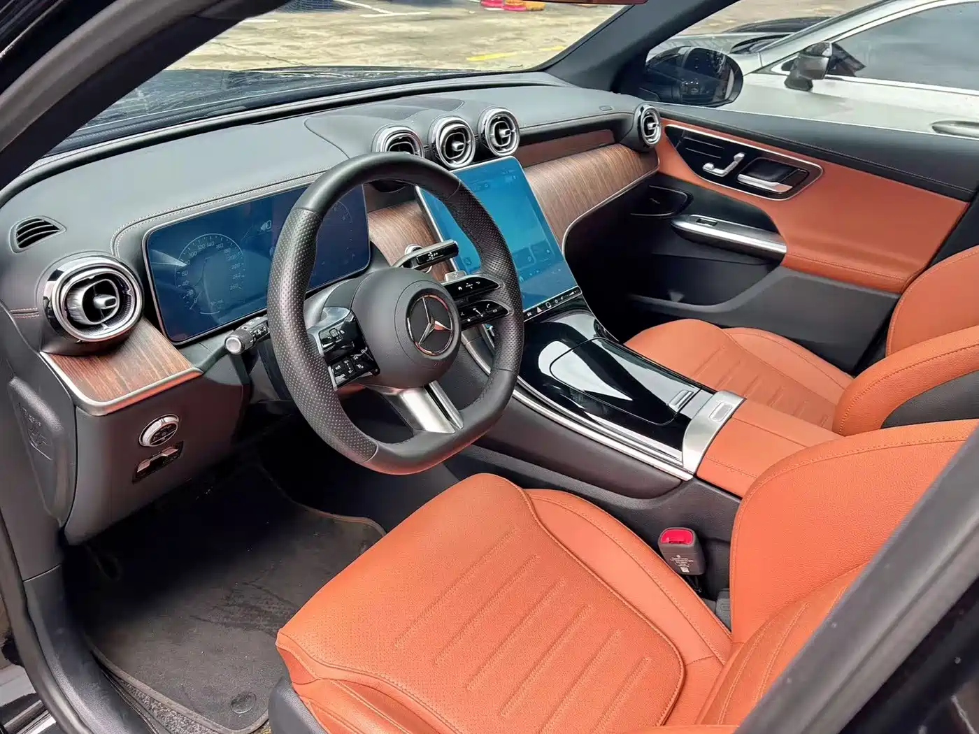 Mercedes-Benz GLC 2026 2025 Facelift GLC 300 L 4MATIC Dynamic 5-seater