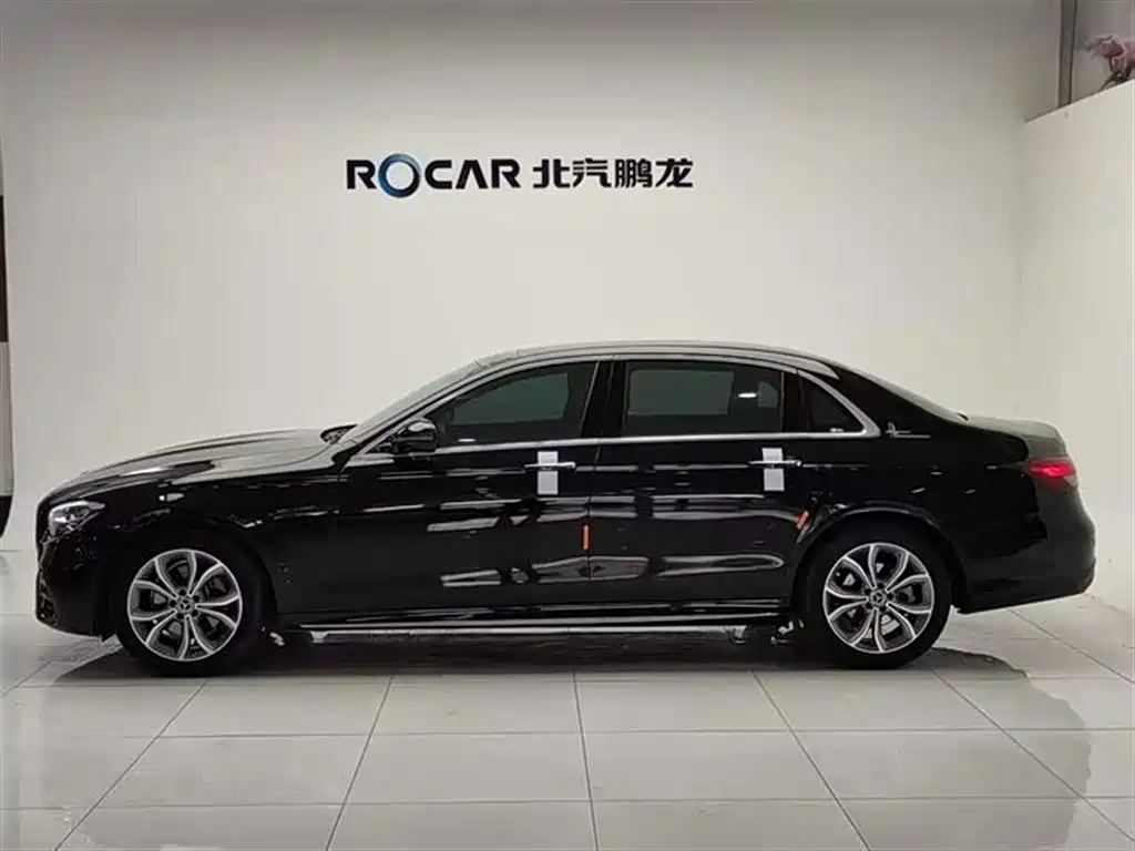 Mercedes-Benz E-Class 2023 E 300 L Sport Luxury фото 3
