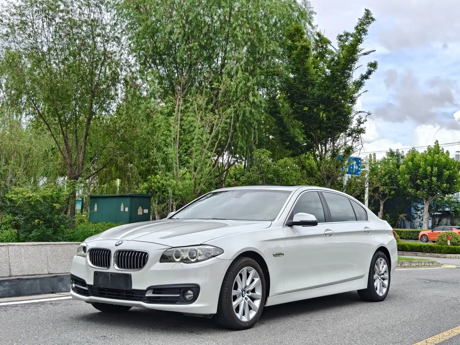 Фото 1 - BMW 5 Series