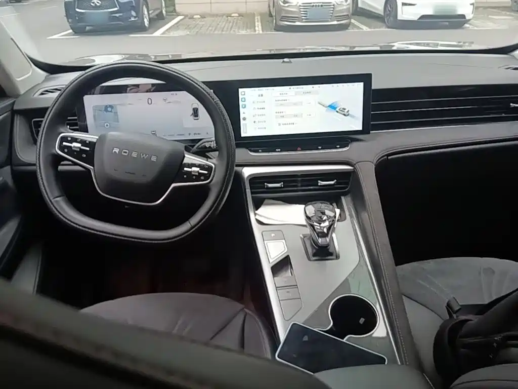 Roewe D5X DMH 2024 2024 Model 135 Technology Edition