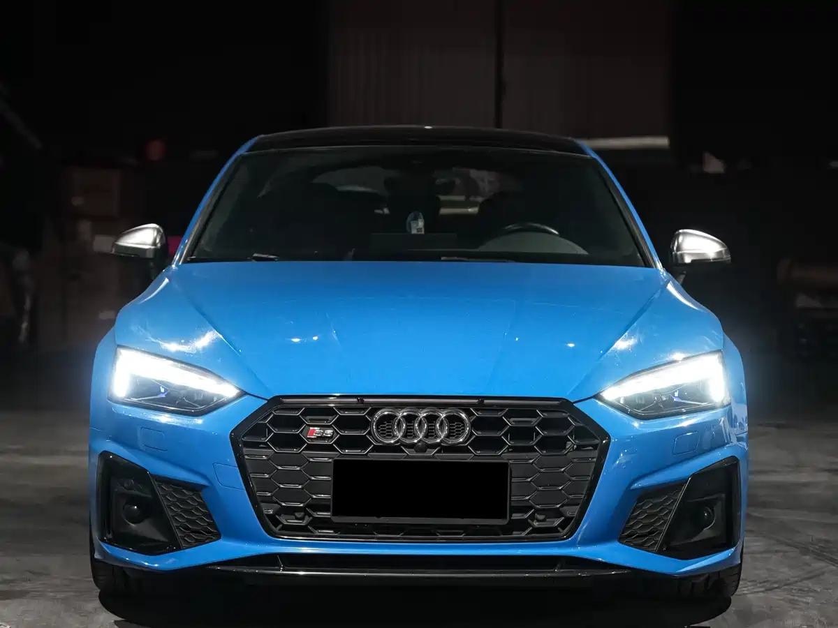 AUDI S5