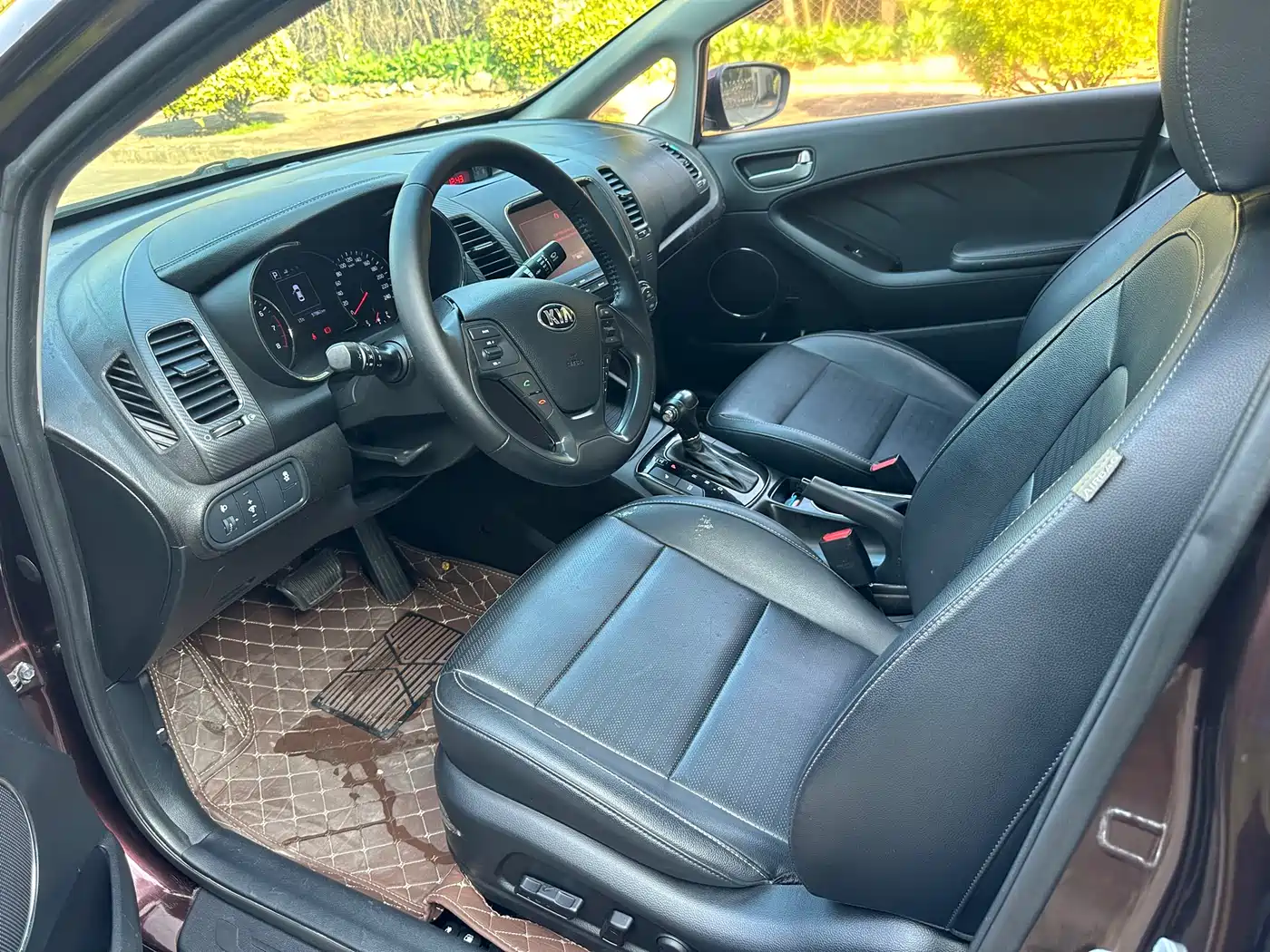 Kia K3 2017 1.6L Automatic 15th Anniversary Special GLS фото 6