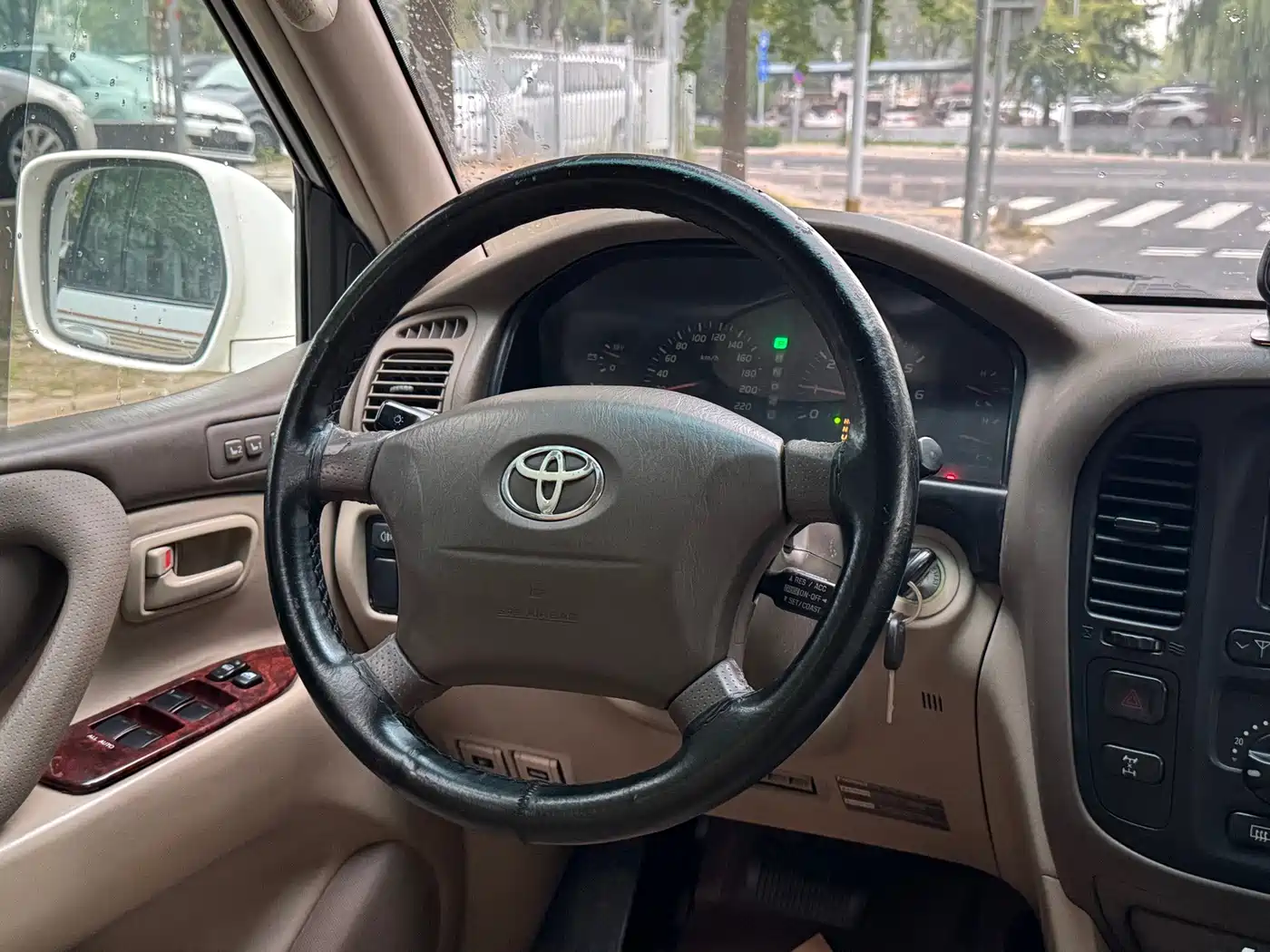 Toyota Land Cruiser (Import) 2002