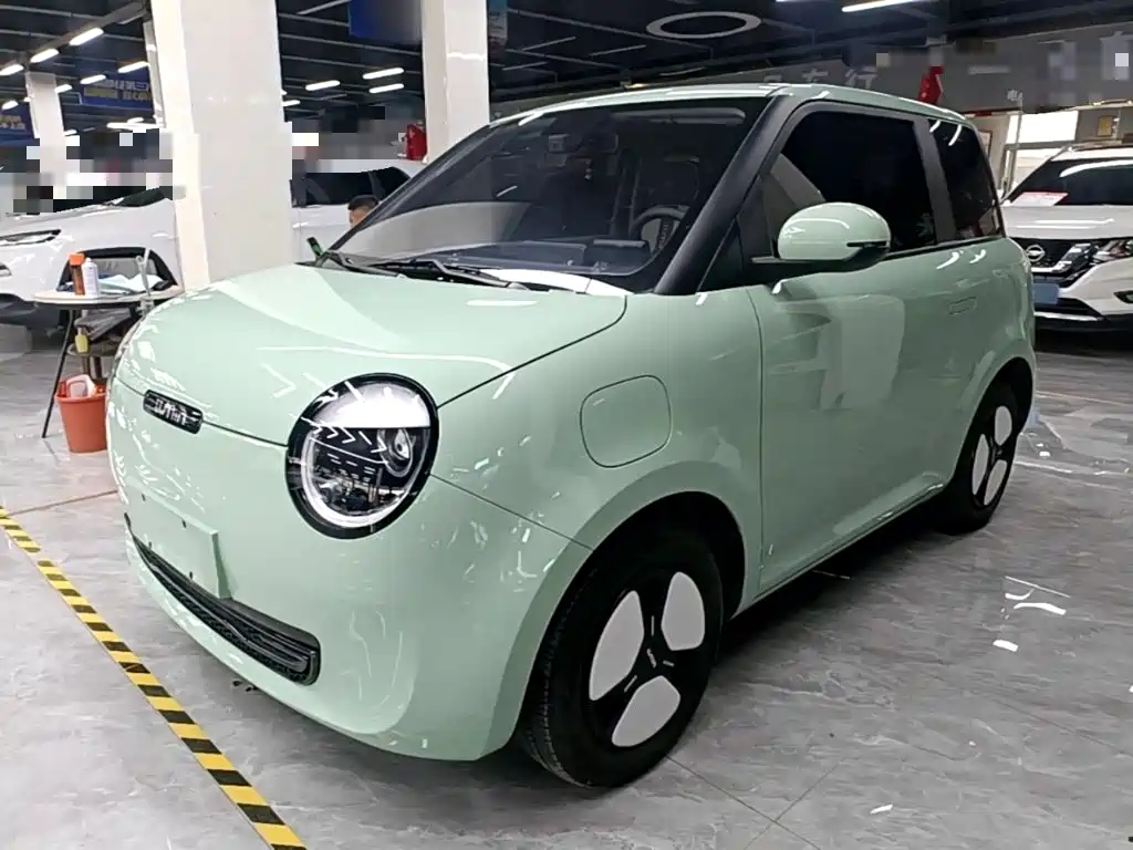 Photo 1 - Changan Lumin