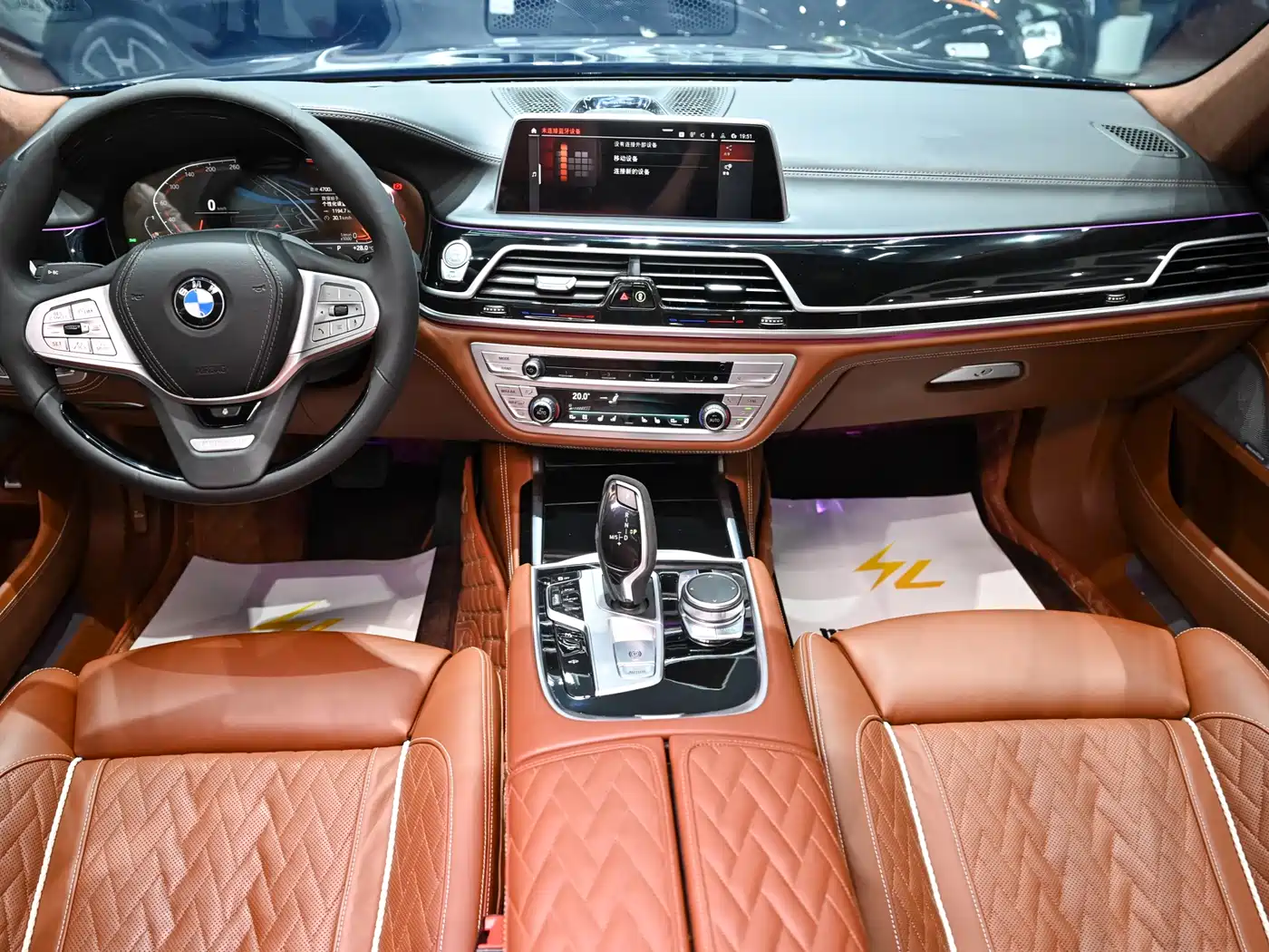BMW 7 Series 2021 Model 740Li xDrive Executive Luxury Package фото 24