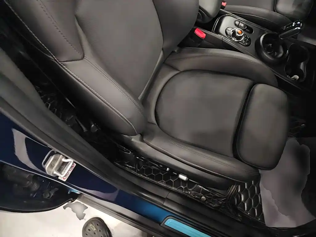 Фото 25 - MINI COUNTRYMAN