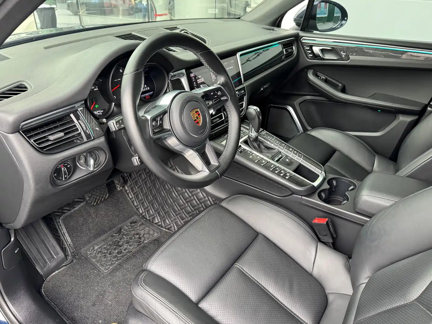 Porsche Macan 2021 Macan 2.0T фото 17