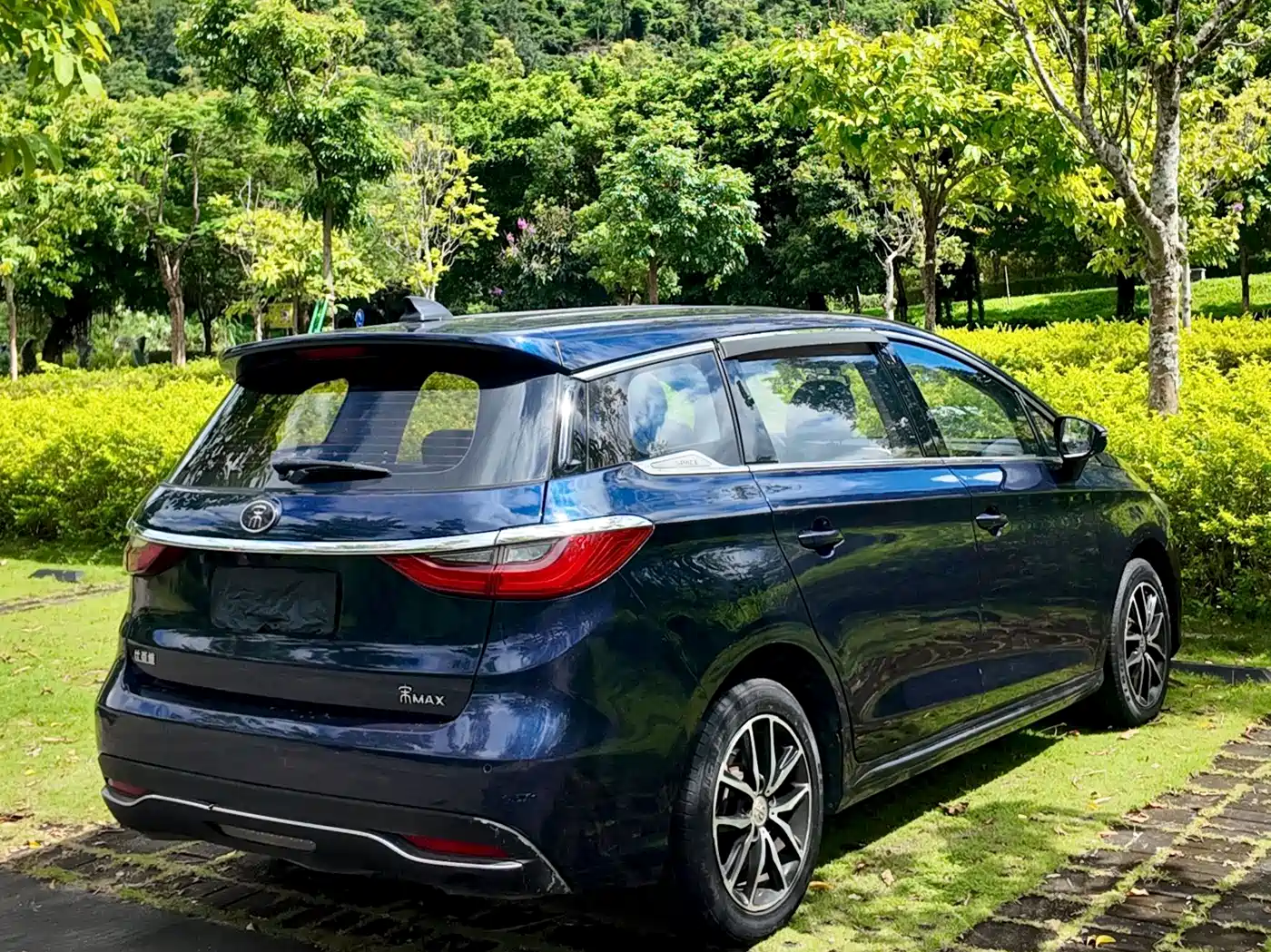 BYD Song MAX 2018 2017 1.5T Manual Smart Luxury 7-Seater