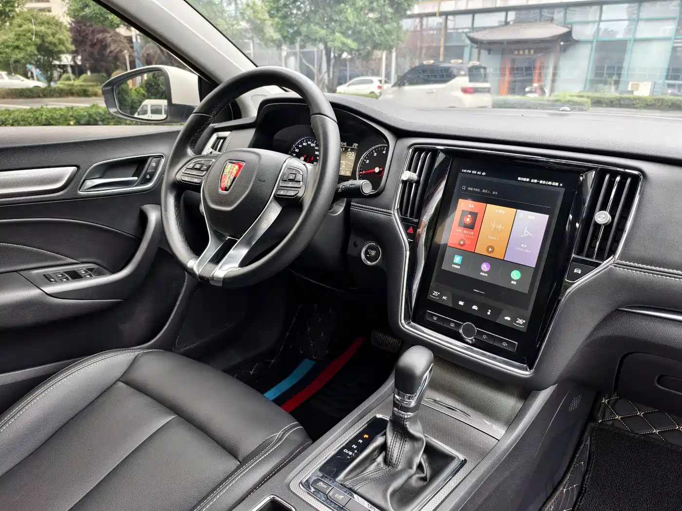 Фото 27 - Roewe i6