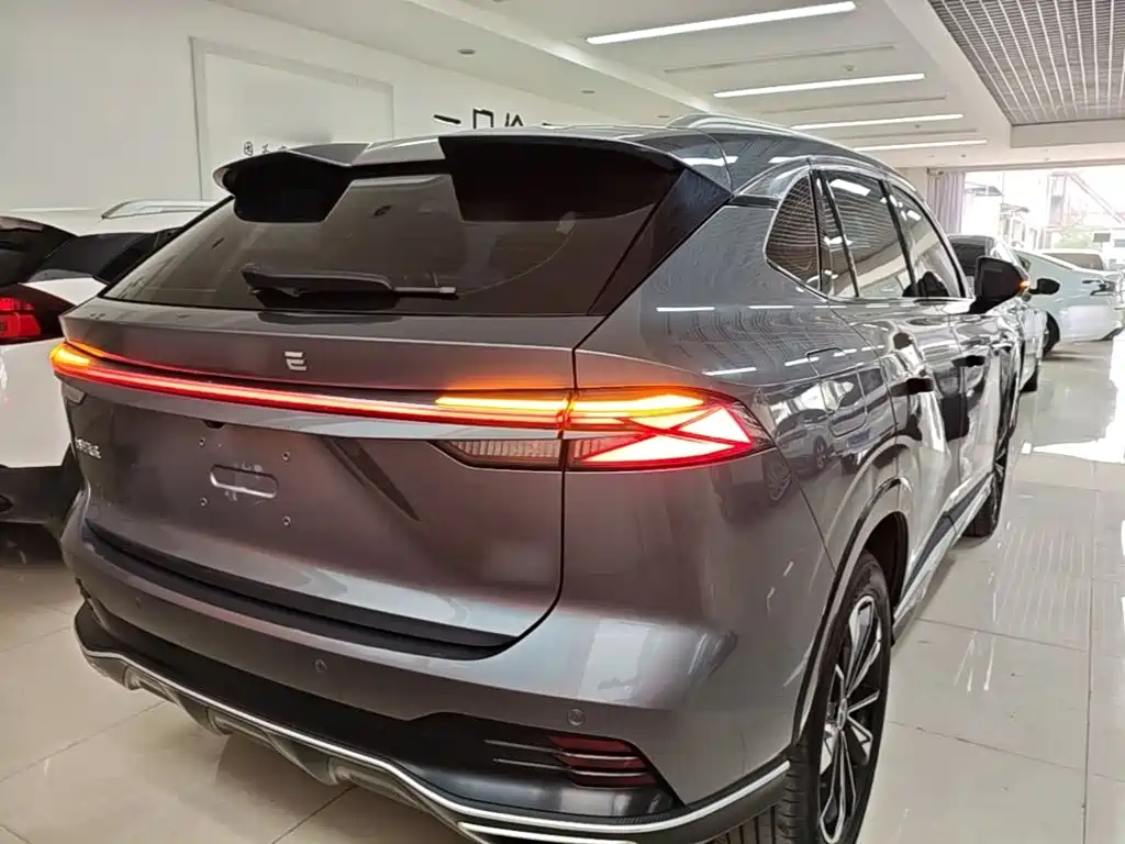 Фото 6 - Roewe RX5
