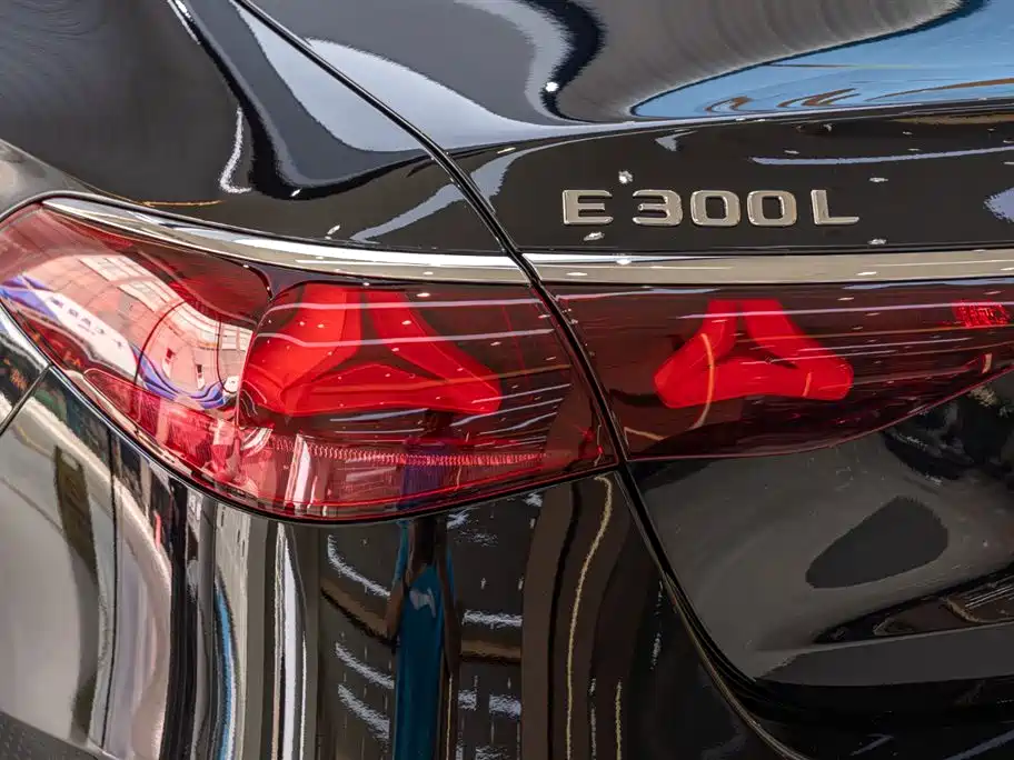 Mercedes-Benz E-Class 2025 E 300 L Luxury фото 12