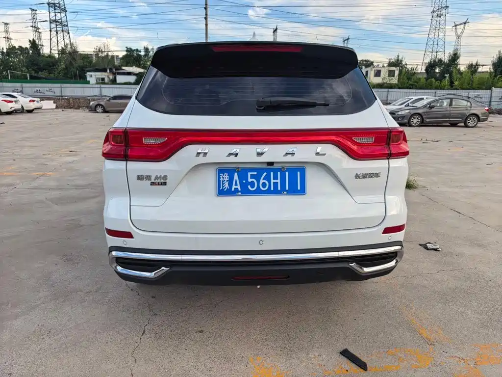 Haval M6 2023 2021 PLUS 1.5T DCT Luxury Smart Connect