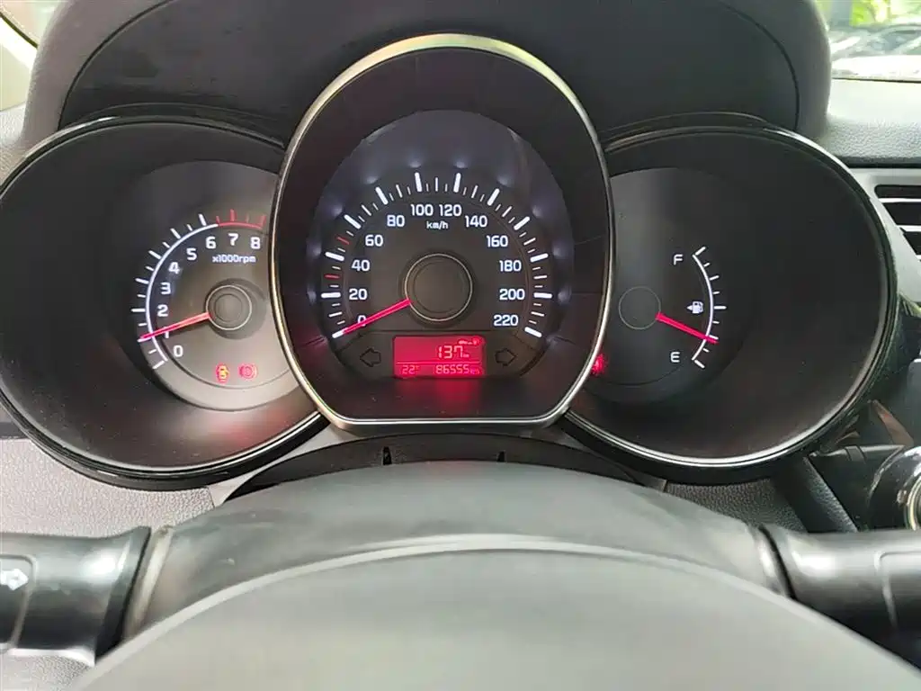 Kia K2 2015 Sedan 1.4L MT GLS фото 12
