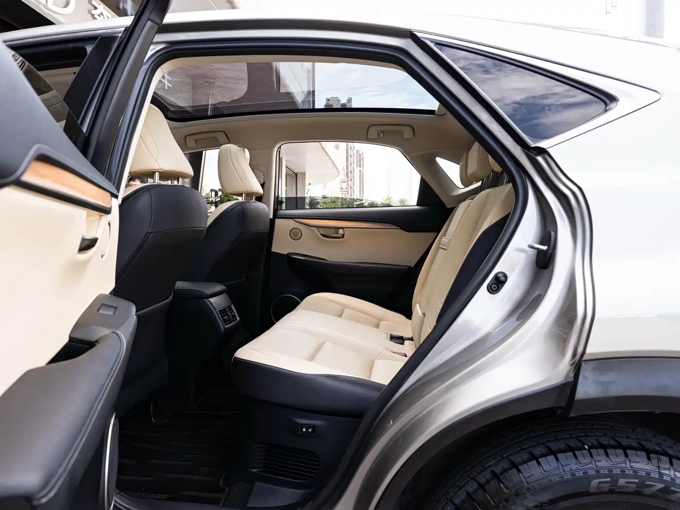 Lexus NX 2015 2015 300h AWD Edge Edition