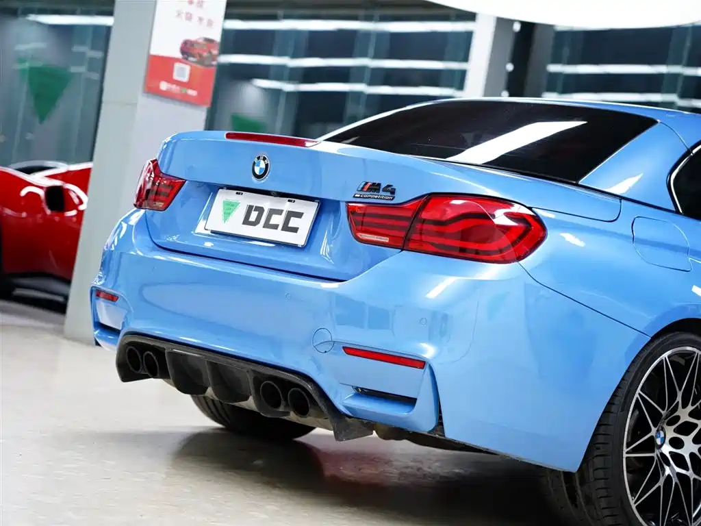 BMW M4 2017 M4 Convertible Fans Limited Edition фото 6