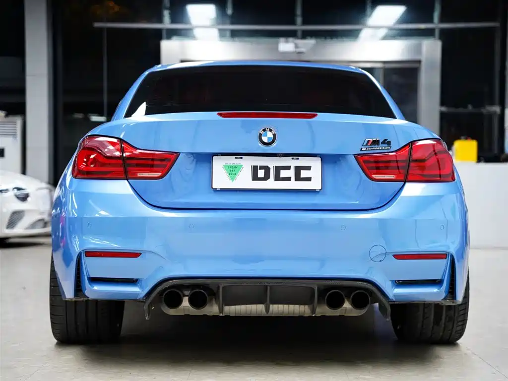 BMW M4 2017 M4 Convertible Fans Limited Edition фото 8