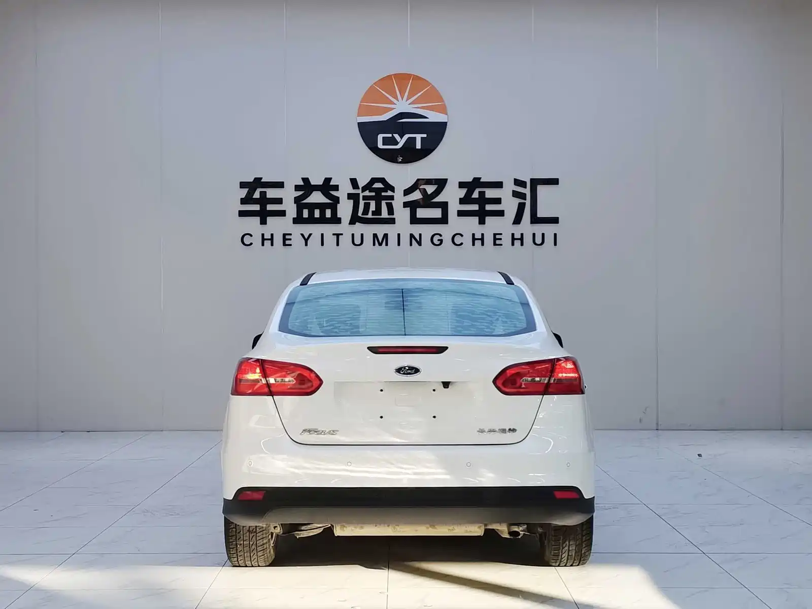 Фото 4 - Ford Focus
